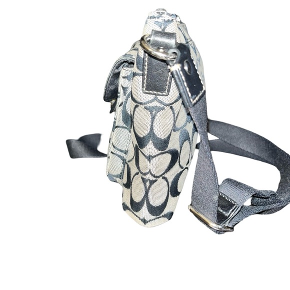 EUC COACH SIGNATURE MINI KISSLOCK CROSSBODY - Picture 2 of 5